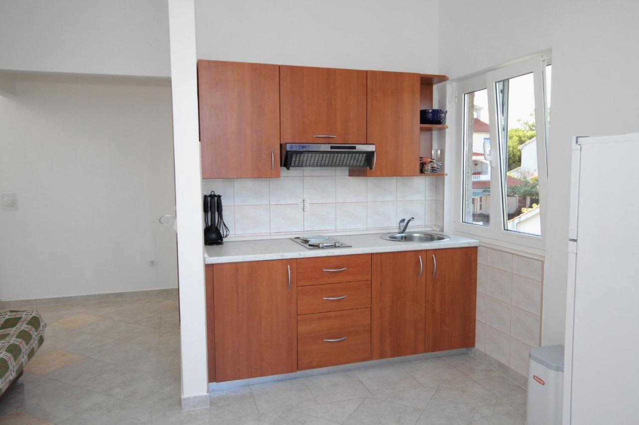 Apartments And Rooms With Parking Space Njivice, Krk - 5458 Екстериор снимка