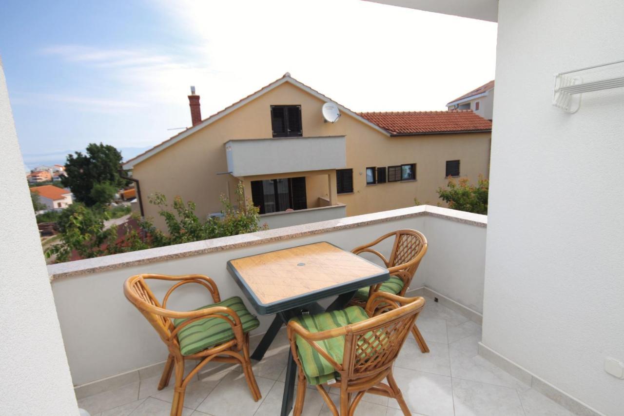 Apartments And Rooms With Parking Space Njivice, Krk - 5458 Екстериор снимка